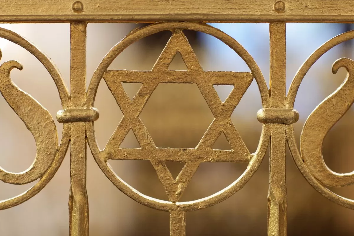A comedian, DJ and journalist walk into a Bar(Mitzvah)
