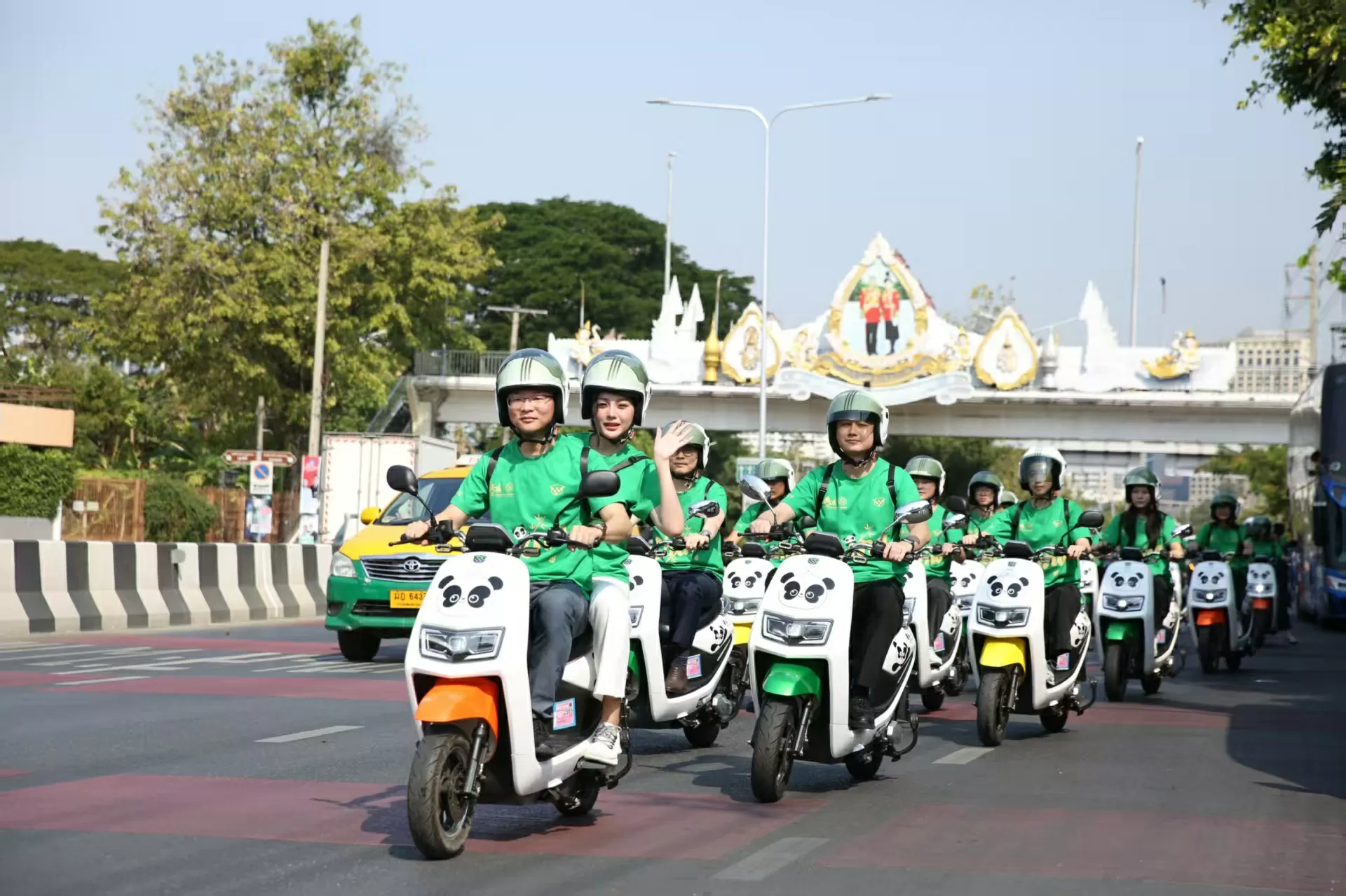 Luyuan Group Participates in Key Event Celebrating the 50th Anniversary of China–Thailand Diplomatic Relations, Promoting Youth Exchange
