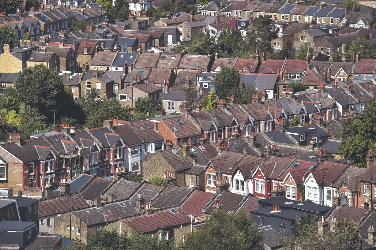 £9bn in housing funds sit idle in council accounts