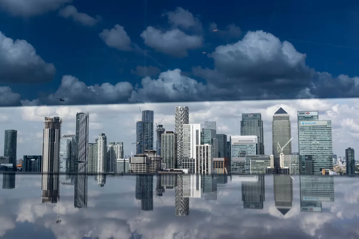 Private sector to decline but City to buck trend