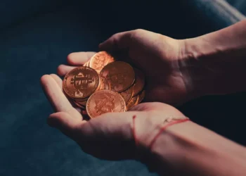 “The Power of Finanzas: Managing Money for Success”