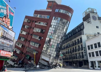 At least 7 killed as Taiwan rattled by strongest tremor in 25 years