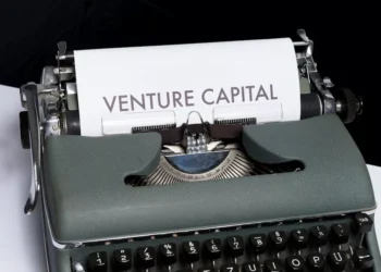 “Demystifying Finanzas: Making Finance Accessible for All”