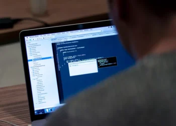 “The Power of Online Intelligence: Revolutionizing Our Lives”