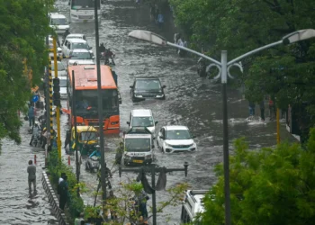 Indian airport roof collapse halts travel plans amid heavy rains