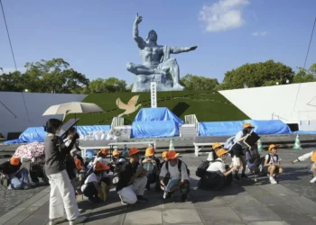 Powerful magnitude 7.1 quake triggers tsunami warning off S. Japan