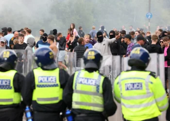 UK PM Starmer warns anti-Muslim rioters with severe punishment