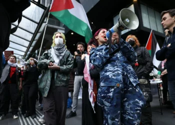 Aussie anti-war protesters continue arms expo demo despite arrests