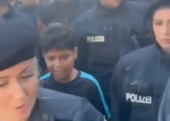 Outrage after German police detain 10-year-old at Gaza protests