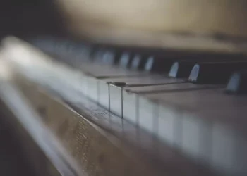 “Music: The Universal Language That Connects and Transcends Barriers”