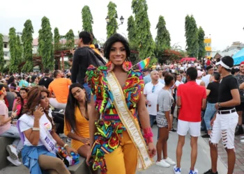 “Shifting Perspectives: Embracing the Positive Side of Sucesos”