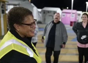 Karen Bass Pushes Green Agenda in Rebuild: Faster Permits for ‘All-Electric’ Homes