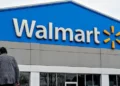 Walmart Tells Chinese Suppliers to Absorb Cost of Trump’s Tariffs