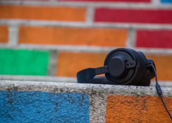 “The Unifying Power of Music: Connecting Cultures and Emotions”