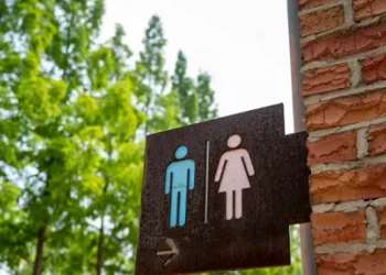 Baltimore Proposes Bill to Put Menstrual Products in Men’s Restrooms