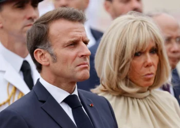Harmless ‘squabble:’ Macron’s office tries to downplay Brigitte slap