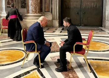 Trump urges Ukraine to join Putin at peace talks table in Türkiye