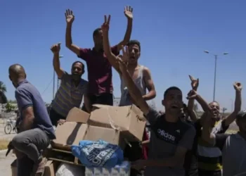 Report: Palestinians Shocked U.S. Aid Is Free, After Being Charged by Hamas for U.N. Aid