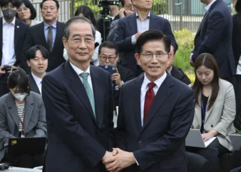 S.Korea’s conservatives in tailspin over flipped presidential pick