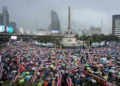 Thousands rally to demand Thai PM’s removal over leaked call