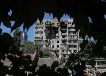 Ukraine, Russia resume attacks amid little progress in latest talks