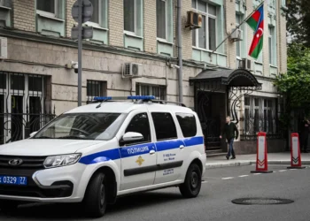 Baku summons Russian envoy, demands justice over deaths of citizens