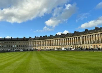 Episode 159 – Bath Travel Guide: Top Sights, Where to Stay, and Planning Your Perfect Visit