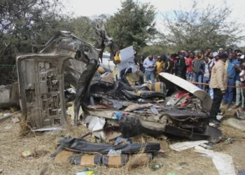 17 people killed as minibus, truck collide head-on in Zimbabwe