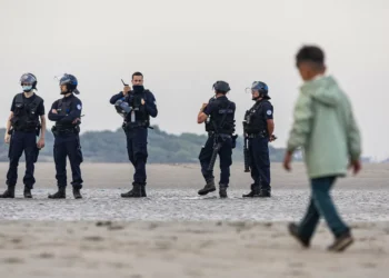 France detains manager who refused entry to Israelis visiting park