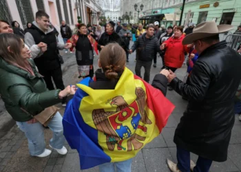 Moldovans hand pro-EU ruling party majority in pivotal polls