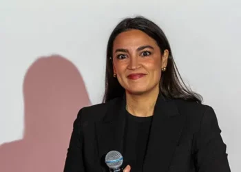 Alexandria Ocasio-Cortez Walks Back Body-Shaming Comments About Stephen Miller