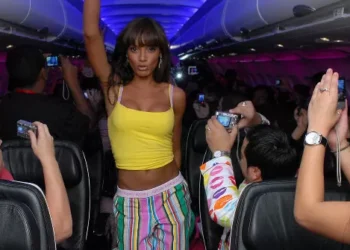 Transportation Sec. Sean Duffy Urges Travelers to ‘Dress a Little Better’ and Be Polite on Flights