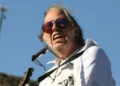 Neil Young Demands People ‘Rise Up’ amid Violent Attacks on ICE Agents: ‘Trump Is Destroying America’