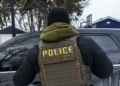 WATCH — ICE Agent Confronts Agitators ‘Protecting’ Child Sex Offender from Arrest in Minnesota: ‘Insane’