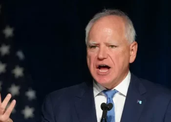 Gov. Tim Walz Demands Role in Federal Investigation of Minneapolis Shooting