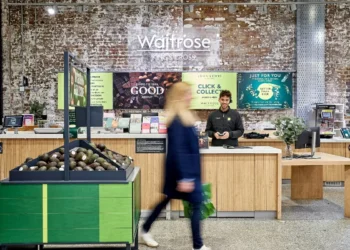 John Lewis boosts staff pay despite losses