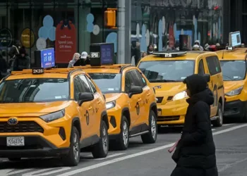 NYC Democrat Calls to Remove Newsmax from Taxi Cabs