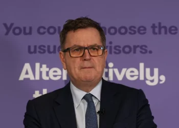 Tories pledge to cut ‘eyewatering’ interest on some student loans