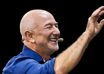 Nolte: Serial-Lying Washington Post Staff Demand New Sugar Daddy After Jeff Bezos Hands Out Pink Slips