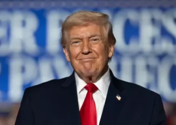 Trump Expands Pre-State of Union Address Lunch with Broadcasters to Include Top Breitbart Editors