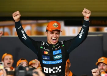 Formula 1 revenues soar to $4bn as sport cashes in on popularity