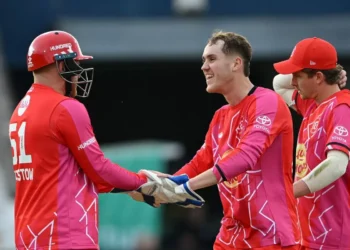 Hundred cricket stake sales help Glamorgan clear debts